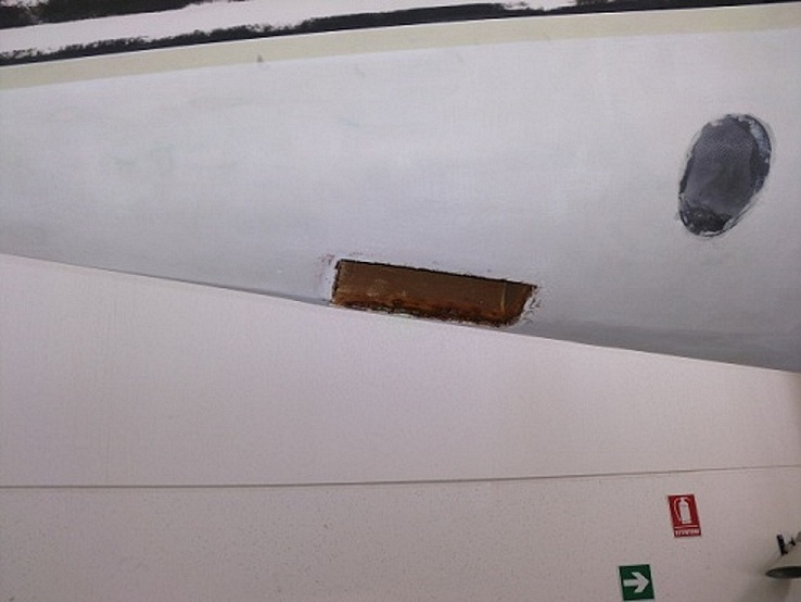 [Immagine: 20124284559_foro ancora.JPG]